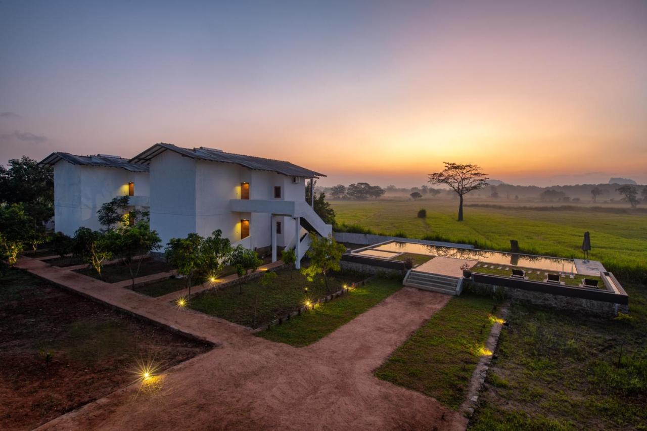 Hotel Ceylon Breeze Sigirija Zewnętrze zdjęcie